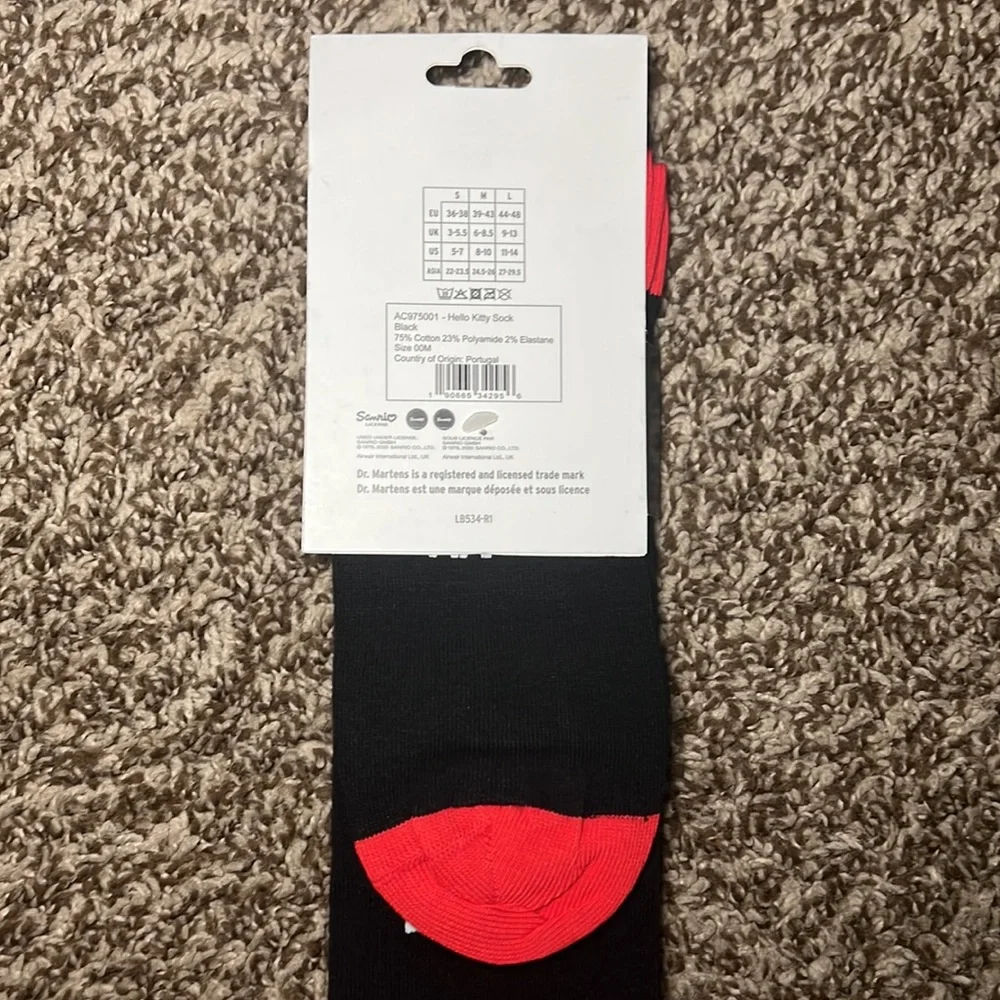 Dr. Martens X Hello Kitty Socks Size M NWT - Picture 3 of 3